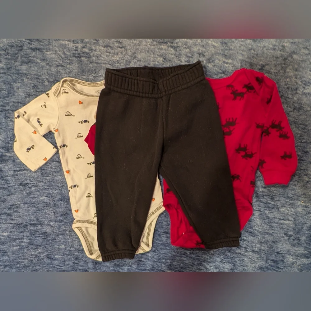 Carter's 6M Baby Bodysuits and Pants Set - Black and Red